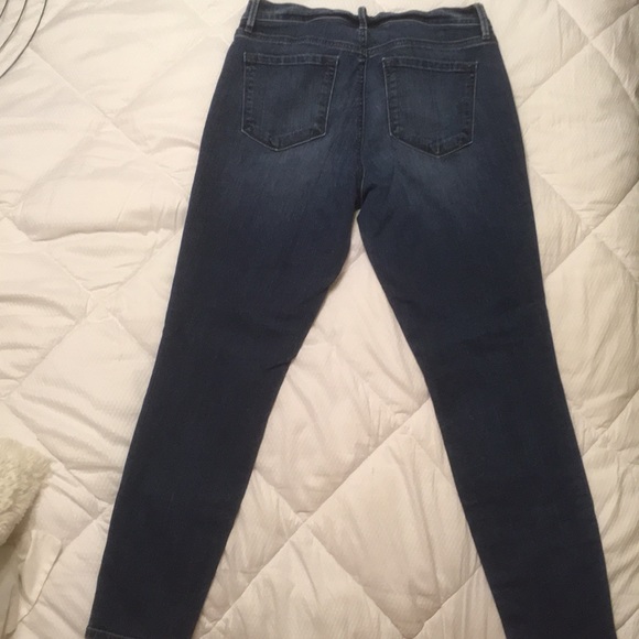Ann Taylor Loft Jeans. Size 30/10 - Picture 6 of 7